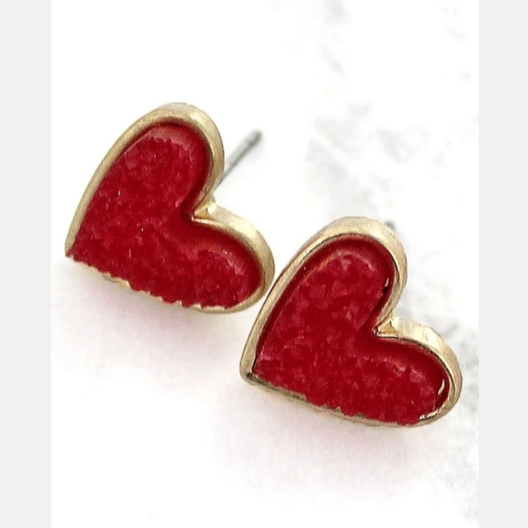 RED DRUZY HEART STUD EARRINGS - Picture 4 of 4